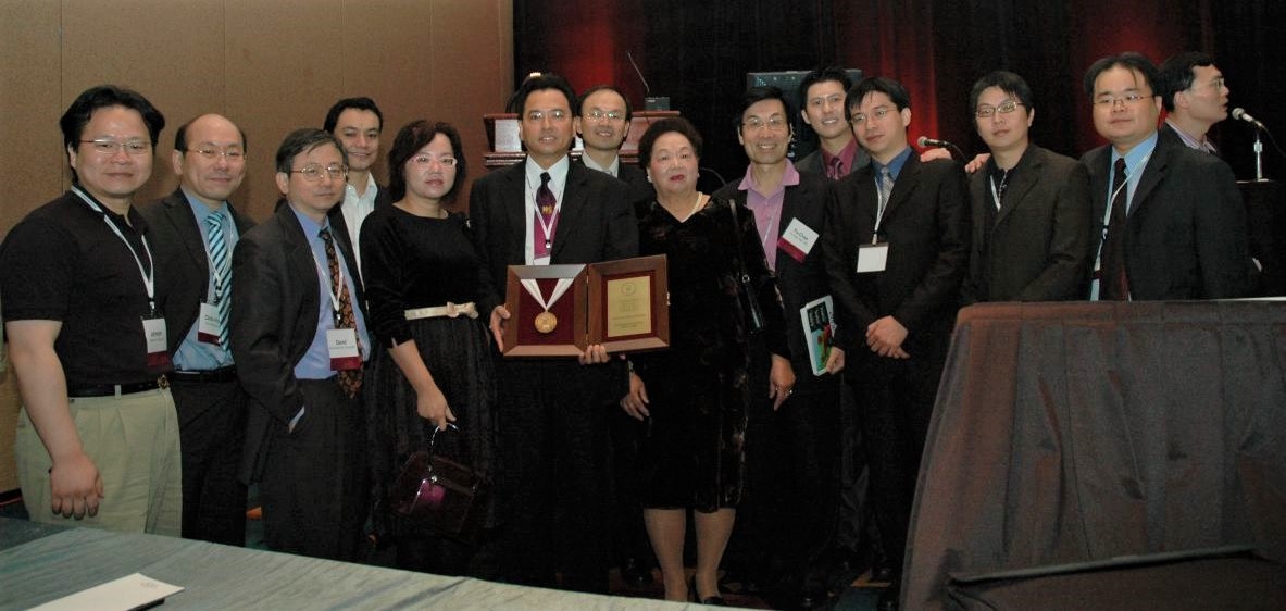 Dr. Cheng was honored to be selected as the 2006 Godina Traveling Fellow